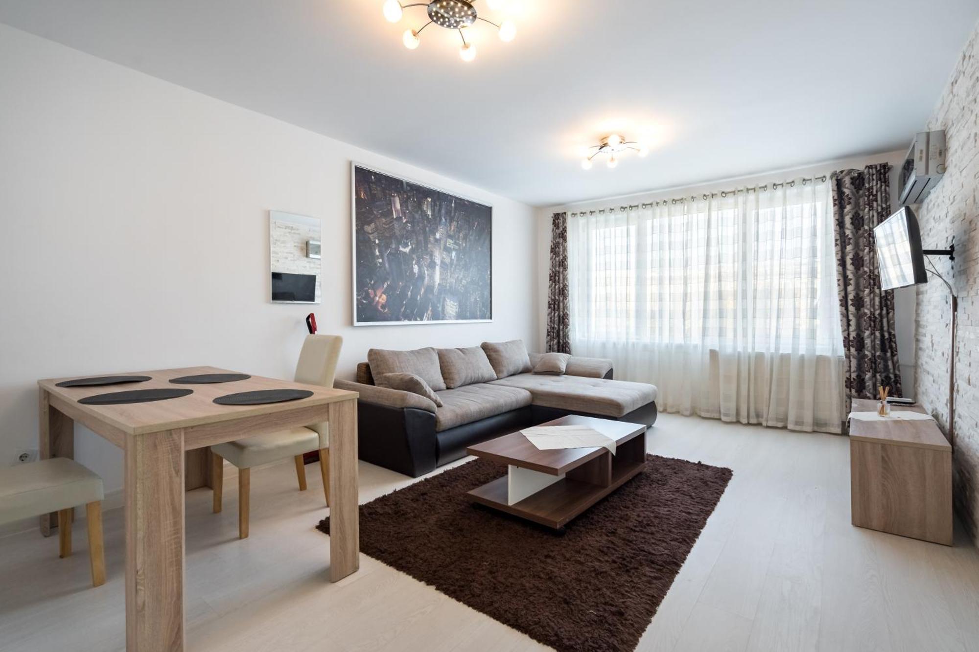 Top Location With Iconic View - Sala Palatului Букурещ Екстериор снимка