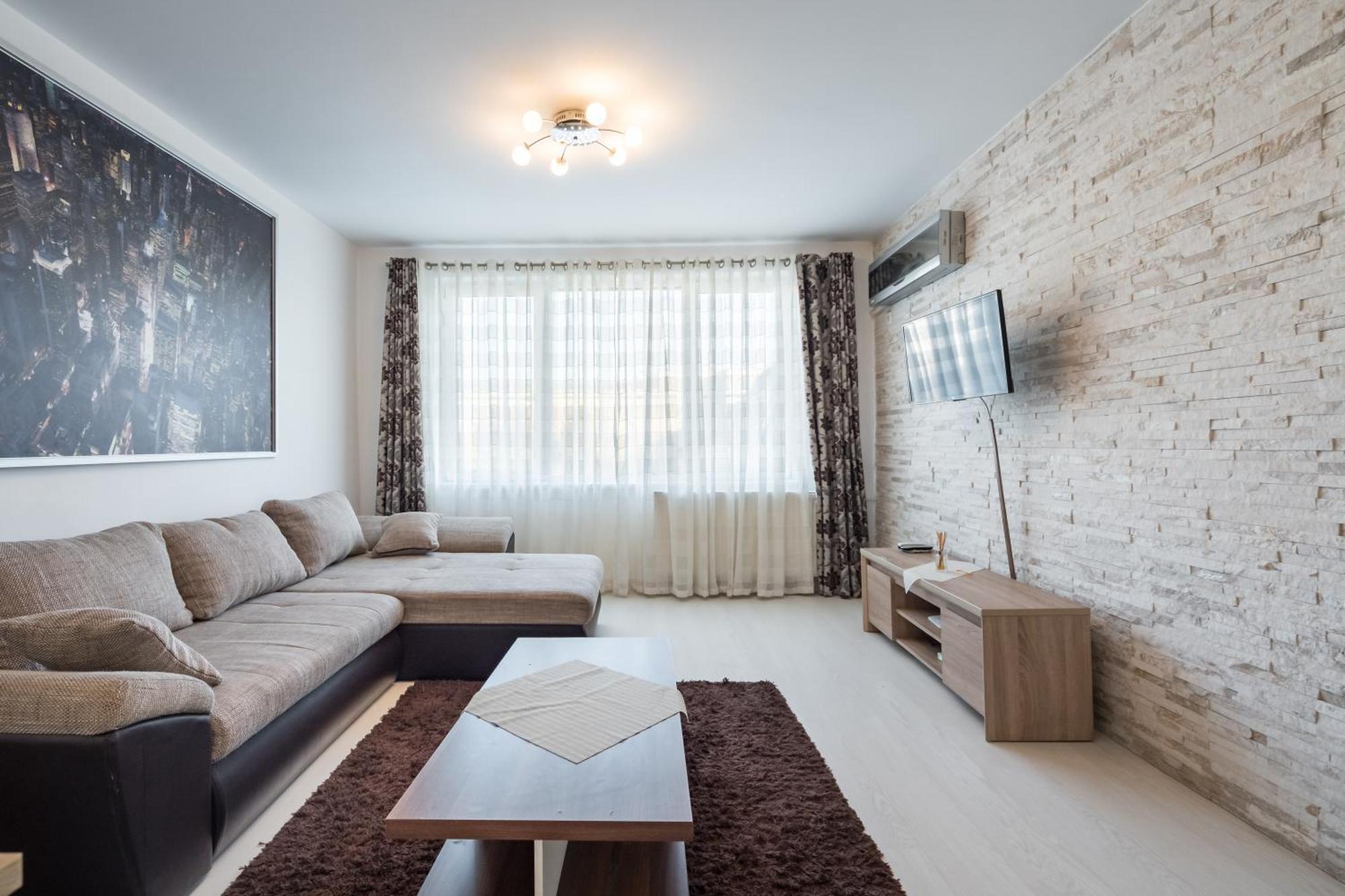 Top Location With Iconic View - Sala Palatului Букурещ Екстериор снимка