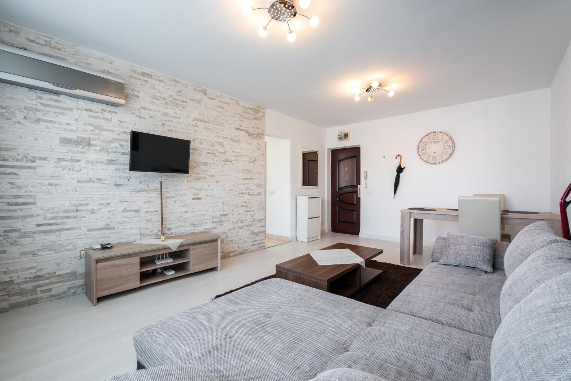Top Location With Iconic View - Sala Palatului Букурещ Екстериор снимка